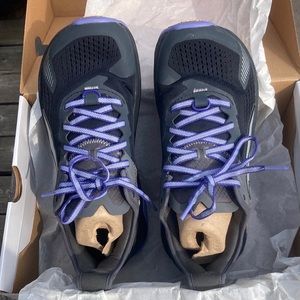 Altra Olympus 5 Women’s Black/Gray 8.5